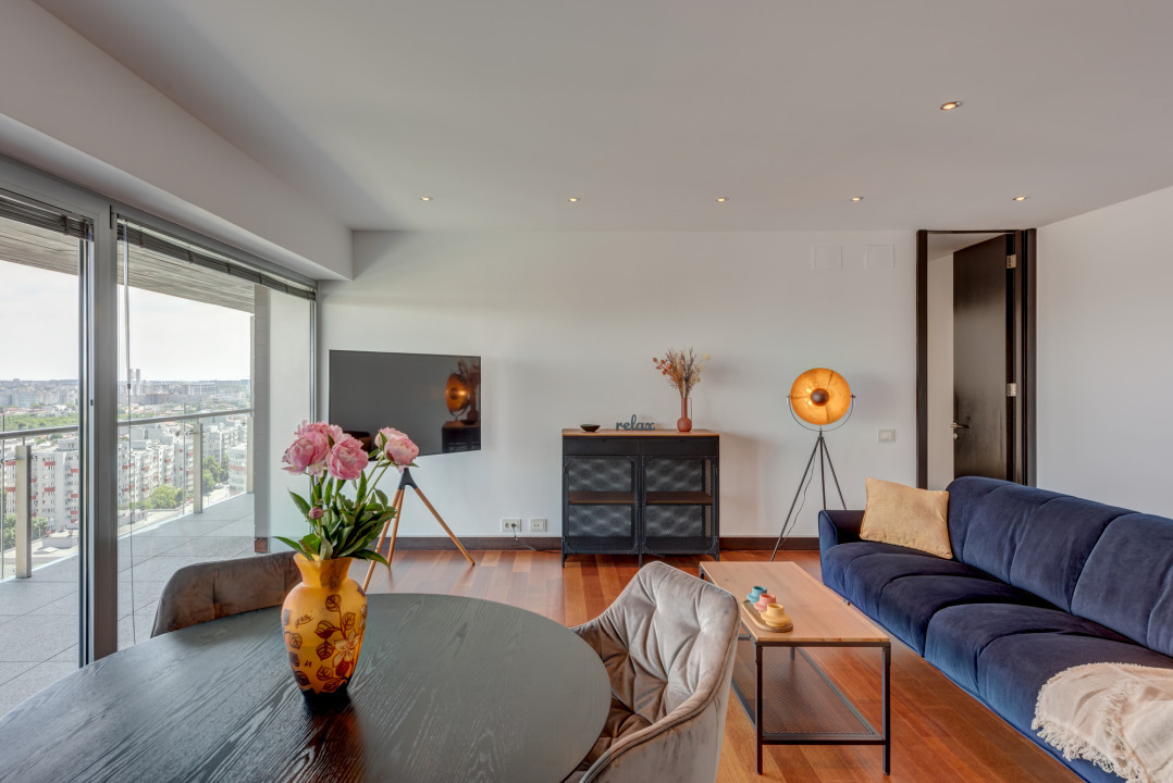 Apartament luminos cu priveliste panoramica, situat in Alia Apartments