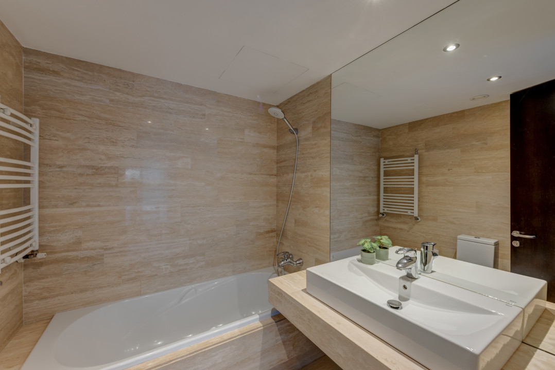 Apartament luminos cu priveliste panoramica, situat in Alia Apartments