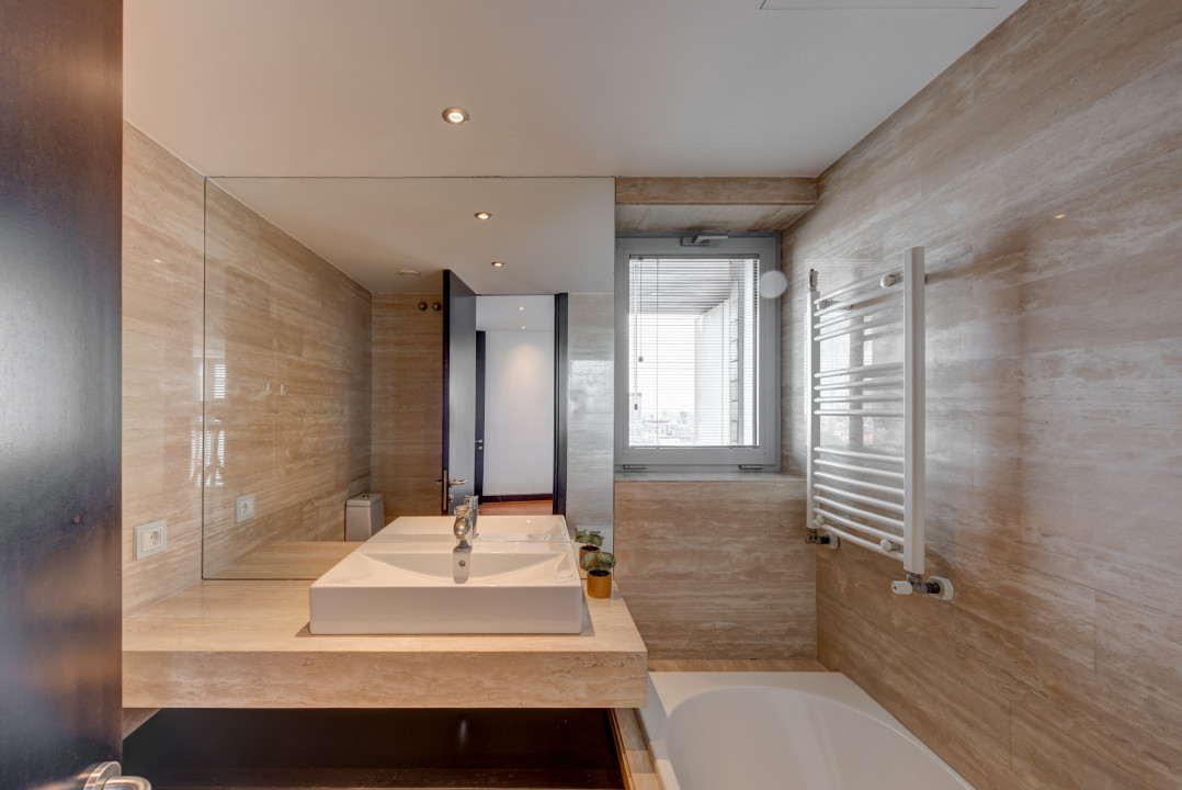 Apartament luminos cu priveliste panoramica, situat in Alia Apartments