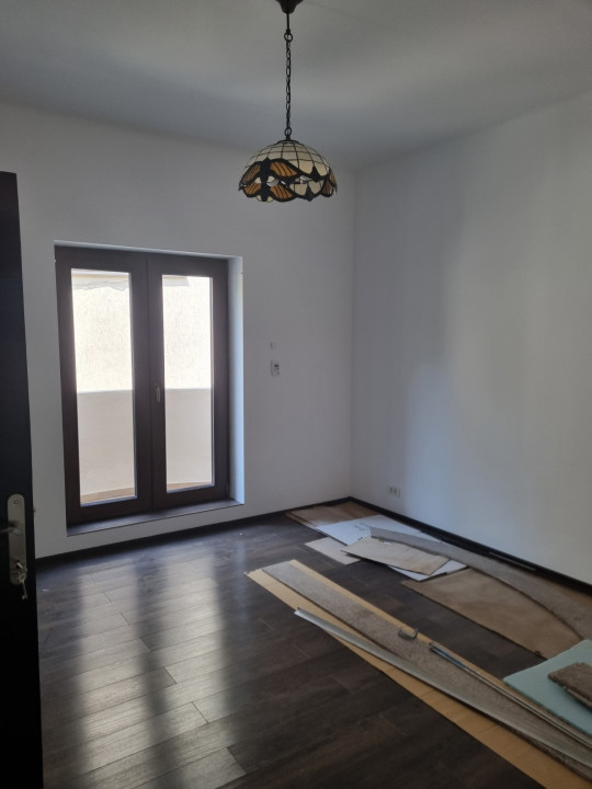 Vila cu arhitectura deosebita, in zona Universitate