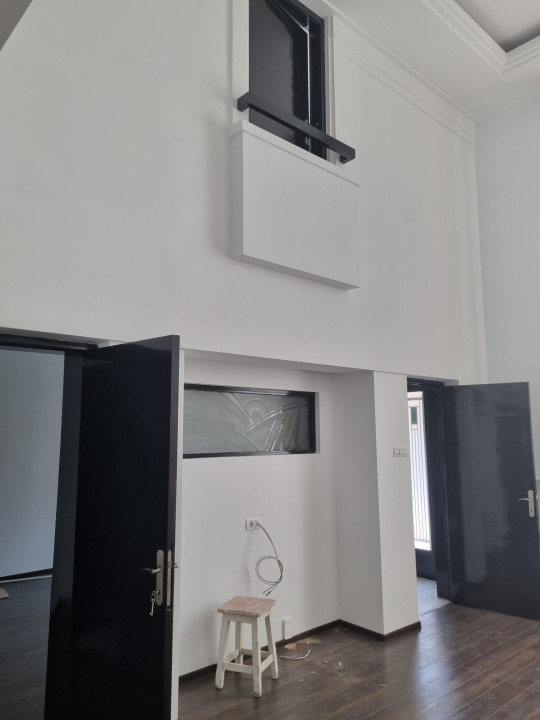 Vila cu arhitectura deosebita, in zona Universitate