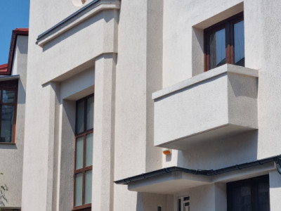 Vila cu arhitectura deosebita, in zona Universitate