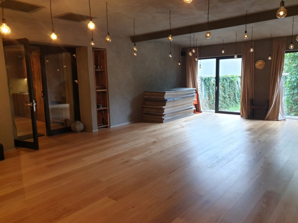 Unique place,  good investment for offices and commercial