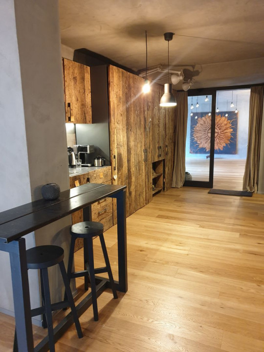 Unique place,  good investment for offices and commercial