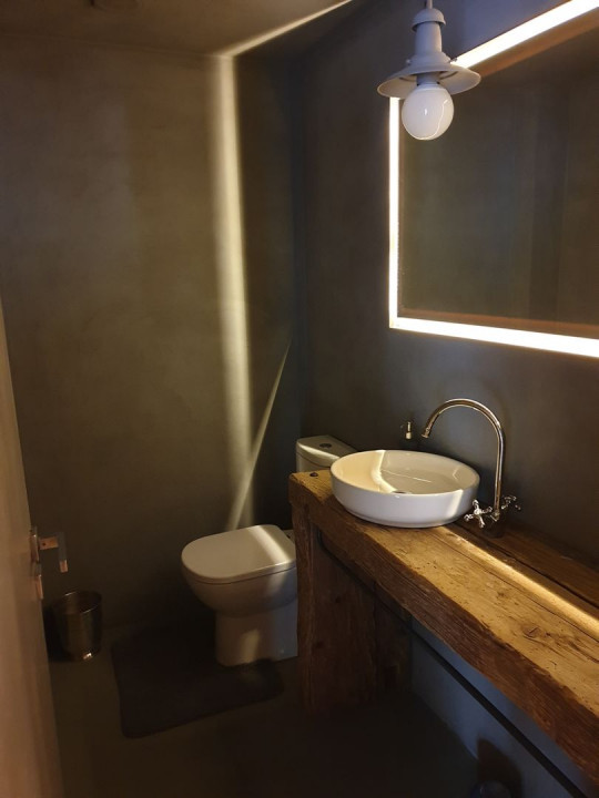 Unique place,  good investment for offices and commercial