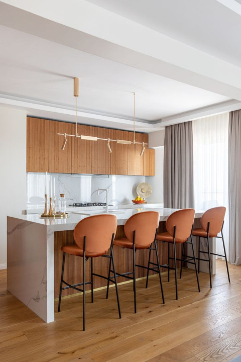 Delightful penthouse, high end furniture and finishings, close to city center