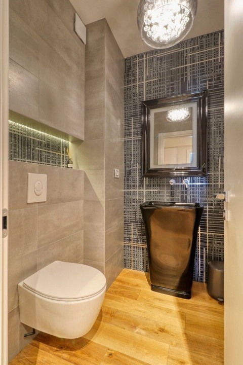 Delightful penthouse, high end furniture and finishings, close to city center