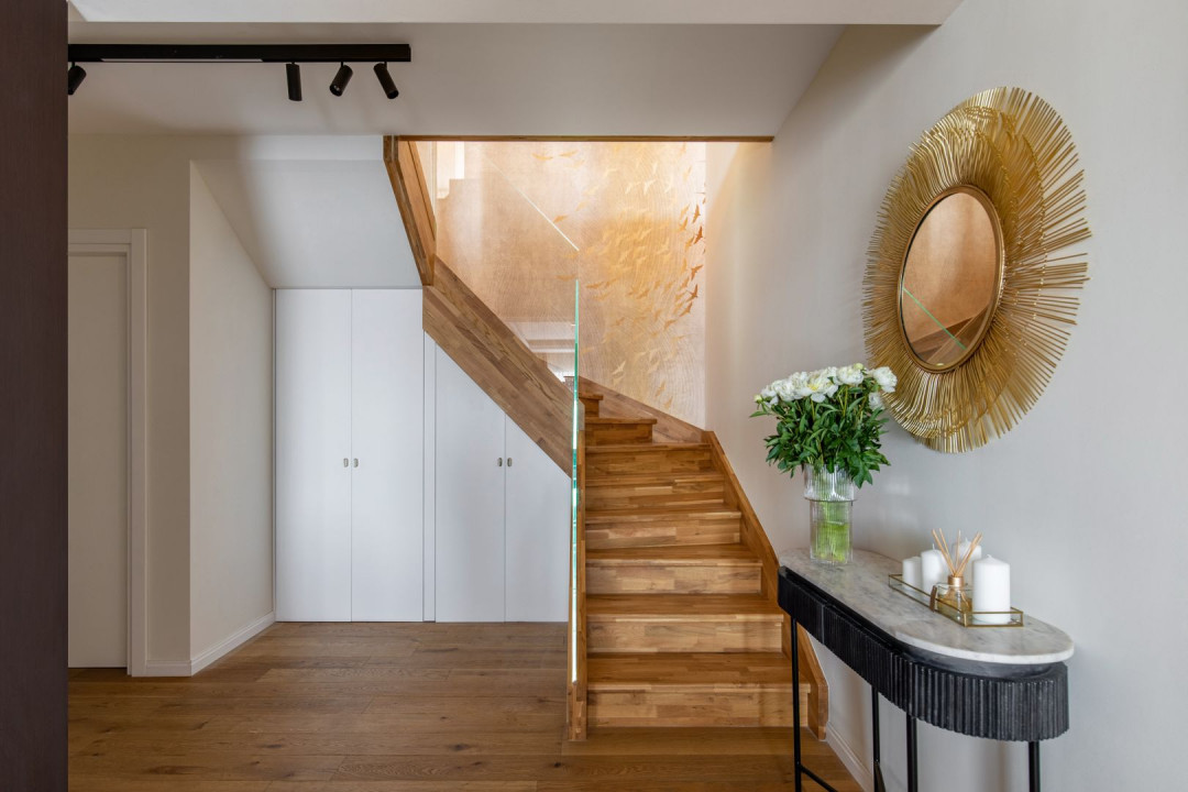 Delightful penthouse, high end furniture and finishings, close to city center