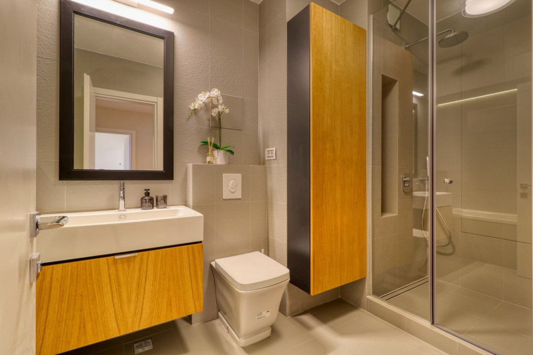 Delightful penthouse, high end furniture and finishings, close to city center