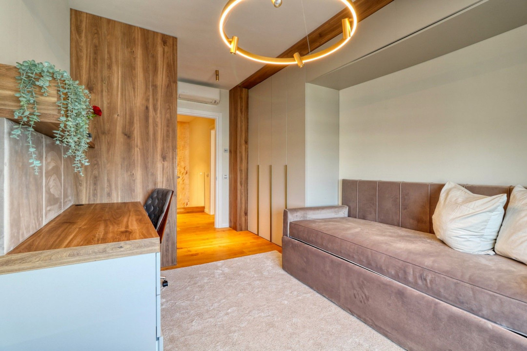 Delightful penthouse, high end furniture and finishings, close to city center