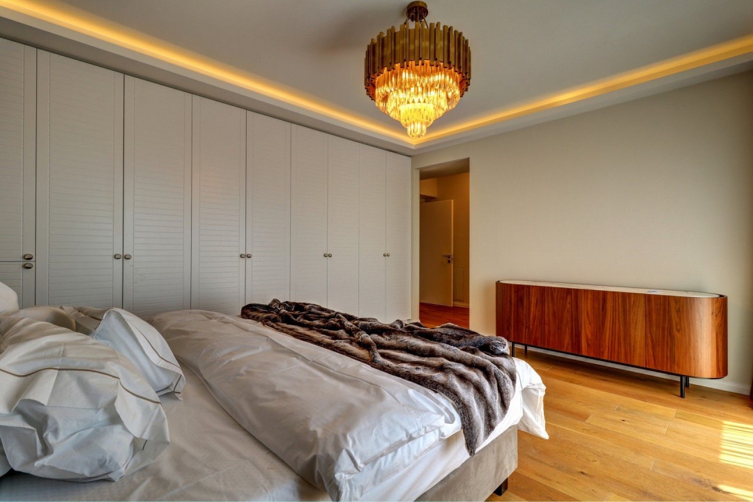 Delightful penthouse, high end furniture and finishings, close to city center