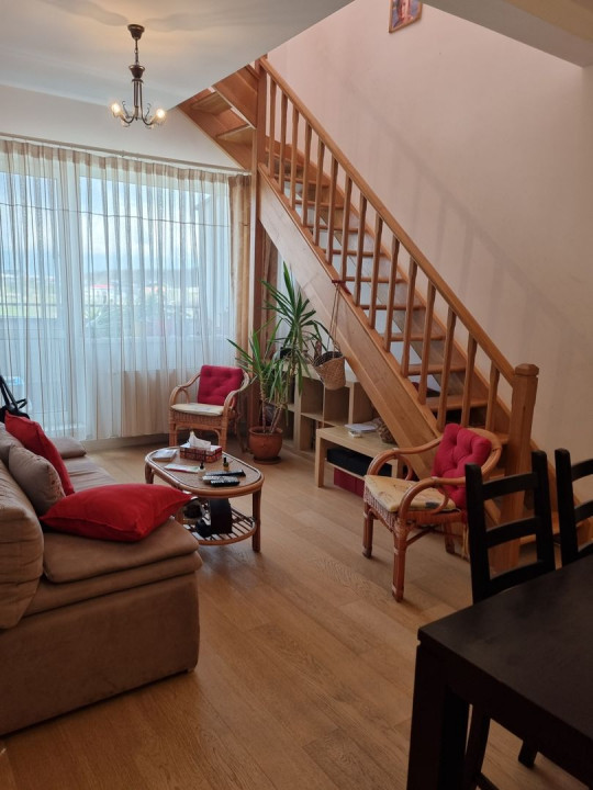 Duplex cu 3 camere, luminos si primitor