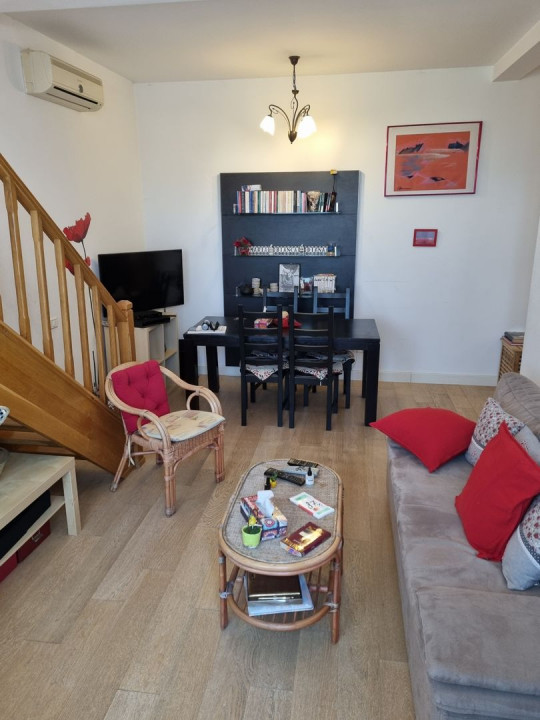 Duplex cu 3 camere, luminos si primitor