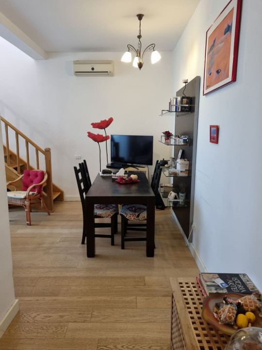 Duplex cu 3 camere, luminos si primitor