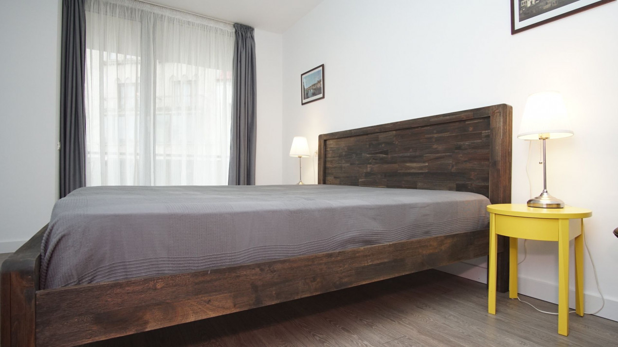 One bedroom apartament, close to Victoriei Square