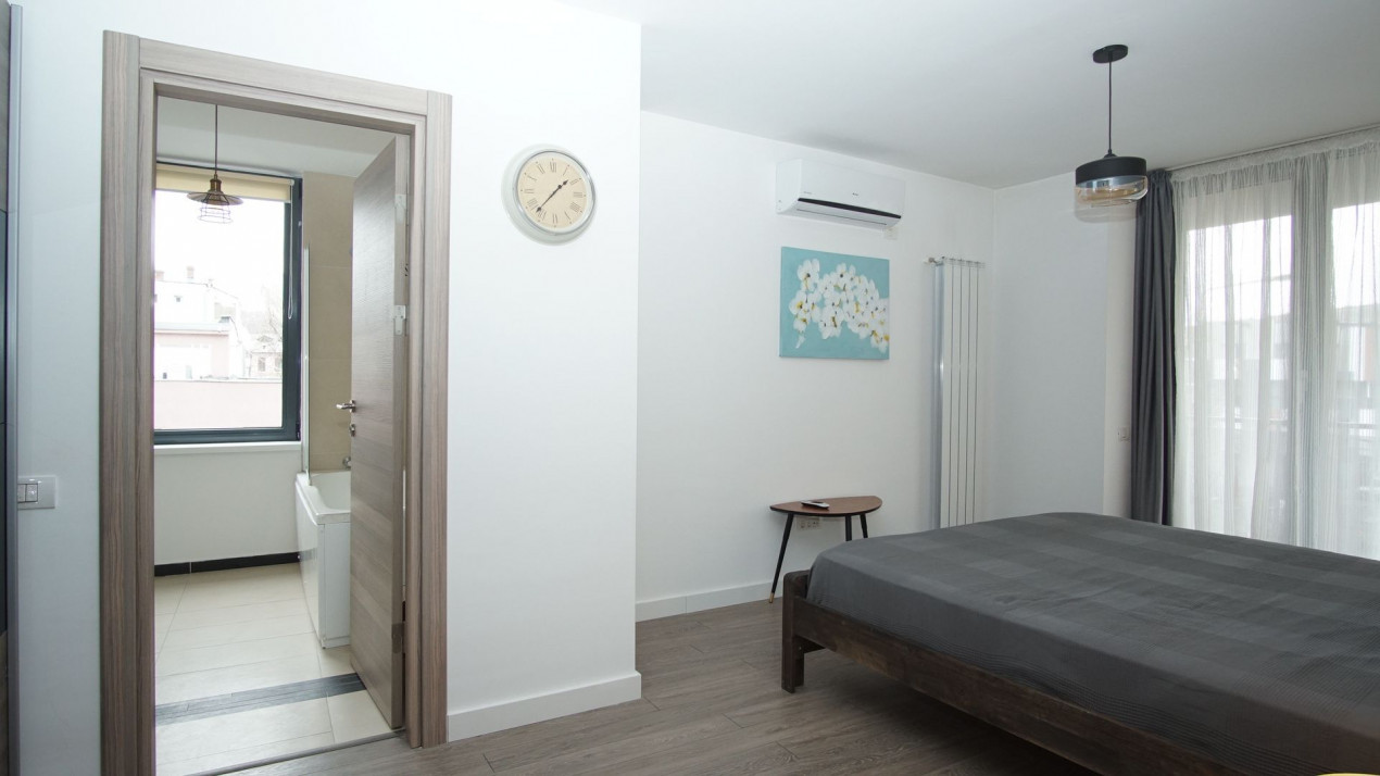 One bedroom apartament, close to Victoriei Square