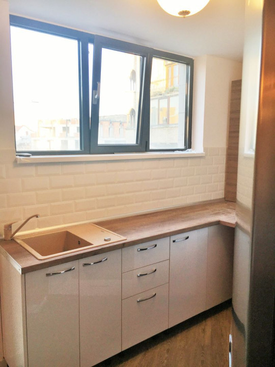 One bedroom apartament, close to Victoriei Square