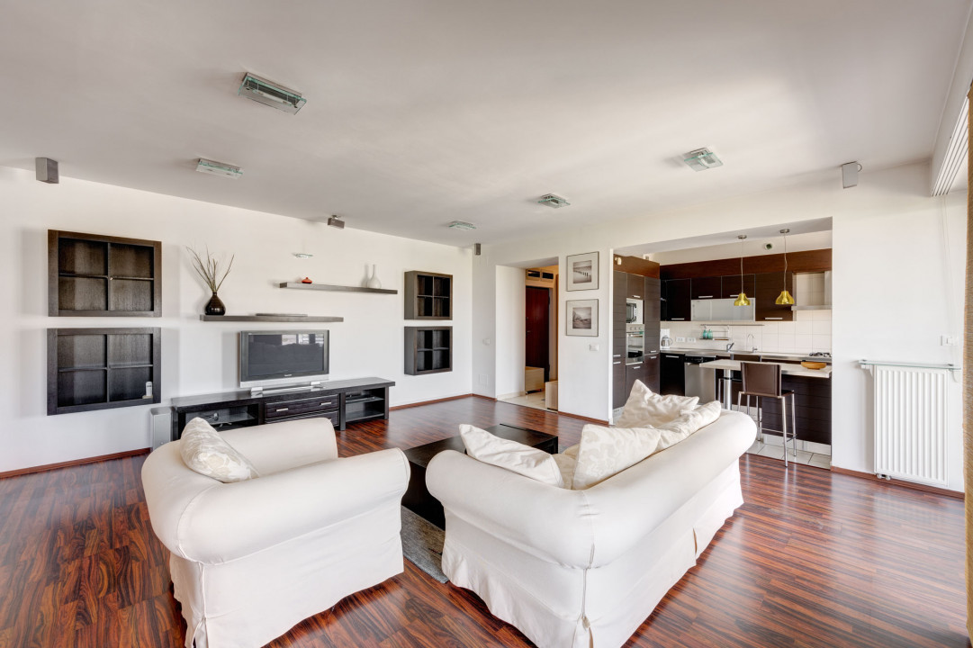 Apartament luminos si spatios, cu vedere la parc