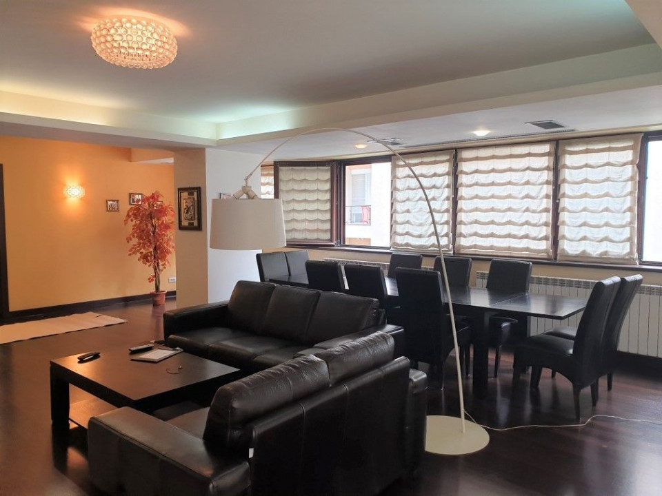 Apartament  generos, cu 4 camere, partial mobilat, langa Parcul Herastrau