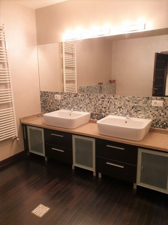 Apartament  generos, cu 4 camere, partial mobilat, langa Parcul Herastrau