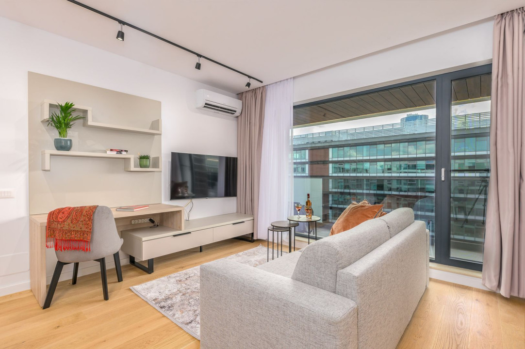 Apartament luminos si cochet 