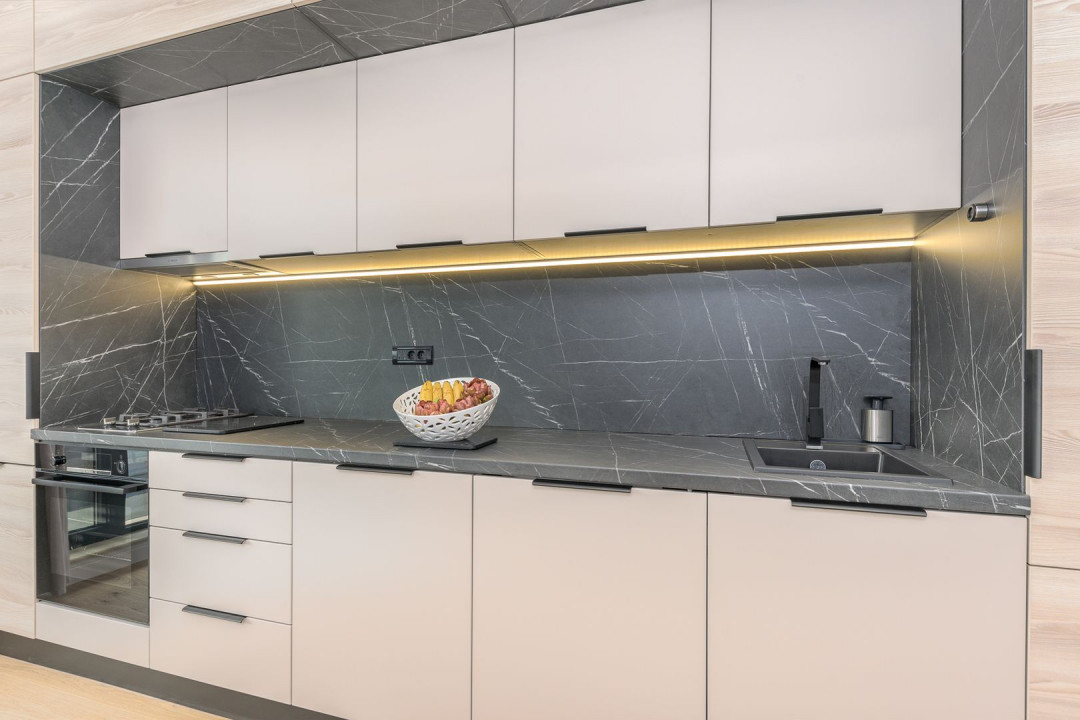 Apartament luminos si cochet 