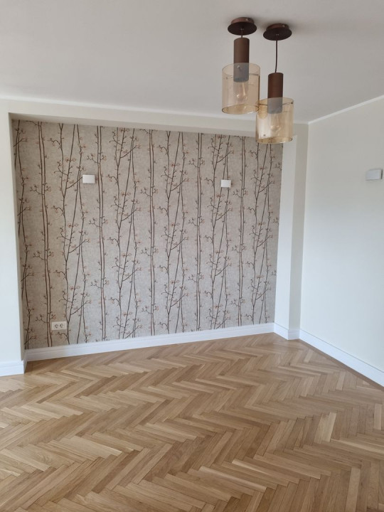 Sunny 3 bedrooms apartment, downtown