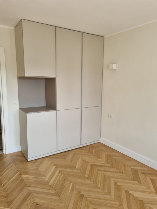 Sunny 3 bedrooms apartment, downtown