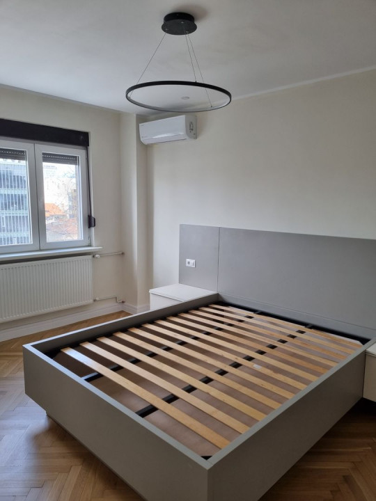 Sunny 3 bedrooms apartment, downtown