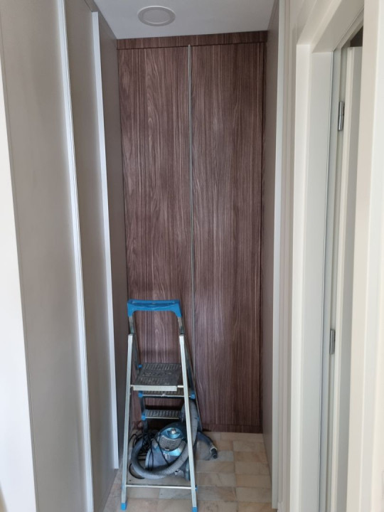 Sunny 3 bedrooms apartment, downtown