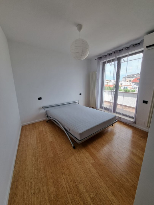 Penthouse next to Herastrau Park, on a quiet street