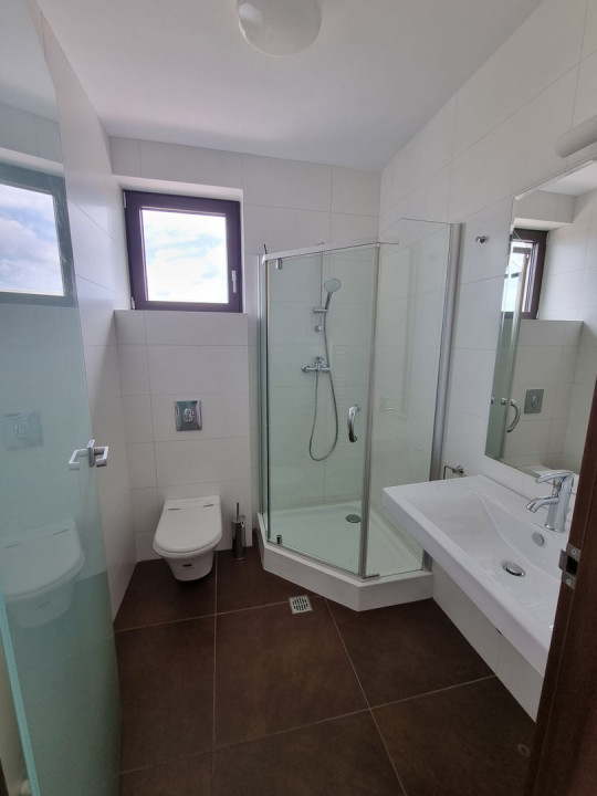 Penthouse next to Herastrau Park, on a quiet street