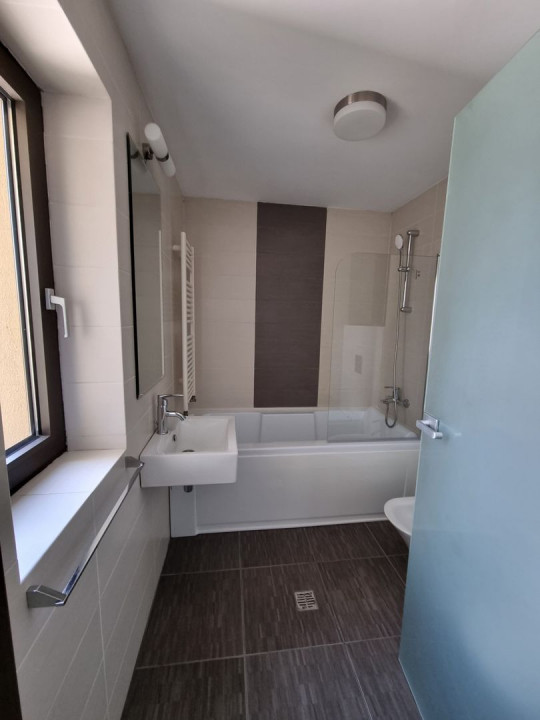 Penthouse next to Herastrau Park, on a quiet street