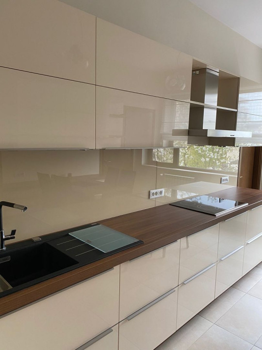 Beautiful  3 bedrooms apartment, boutique building, near Kiseleff park