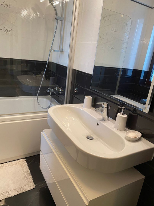 Beautiful  3 bedrooms apartment, boutique building, near Kiseleff park