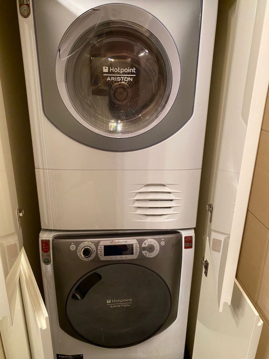 Beautiful  3 bedrooms apartment, boutique building, near Kiseleff park