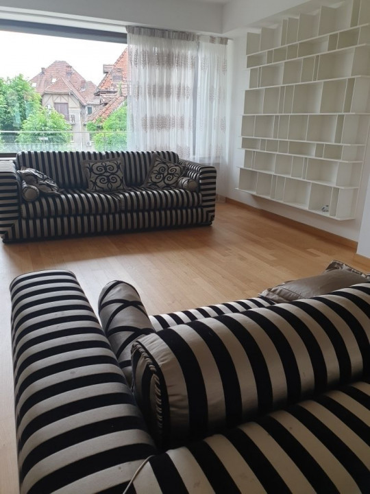 Delightful apartment, great vibes, lot of light and green view