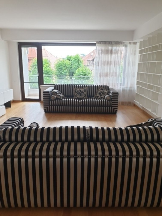 Delightful apartment, great vibes, lot of light and green view