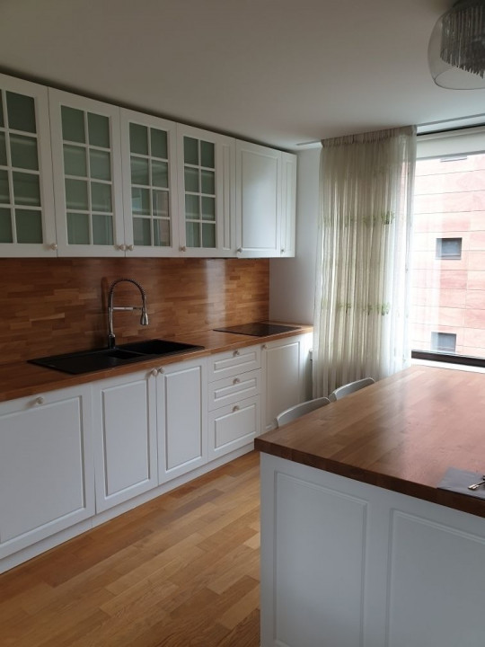 Delightful apartment, great vibes, lot of light and green view