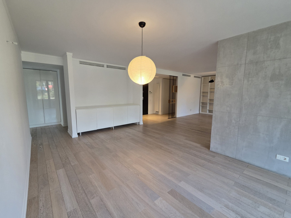 Apartament singur pe etaj, cu 4 camere, in imobil boutique