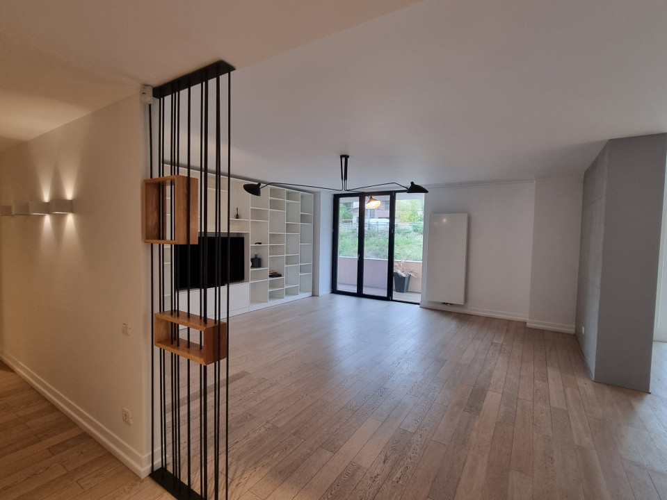 Apartament singur pe etaj, cu 4 camere, in imobil boutique