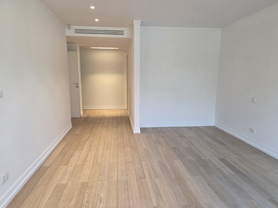 Apartament singur pe etaj, cu 4 camere, in imobil boutique